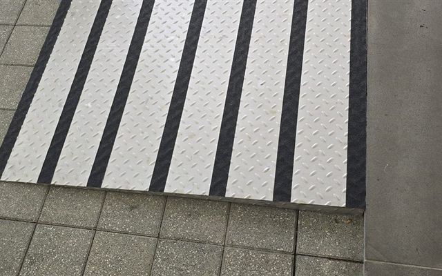 스텐·철제 경사로 시공 사진